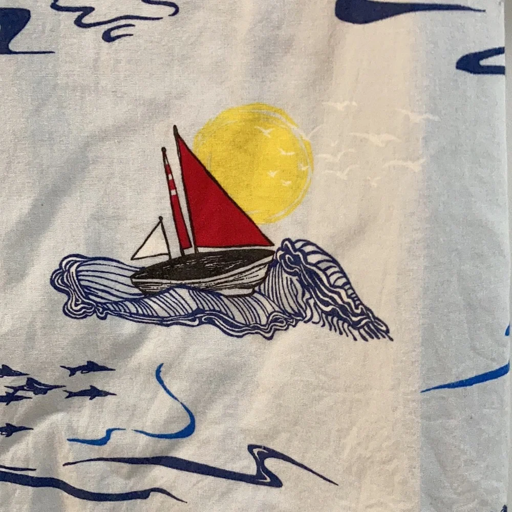 Old Navy shirt Men’s small p sailboat beach ocean short sleeve blue red white - Picture 2 of 7
